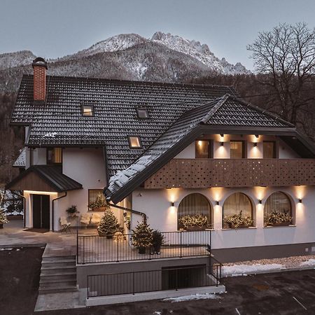 Apartments And Rooms Kaja クランスカゴーラ エクステリア 写真
